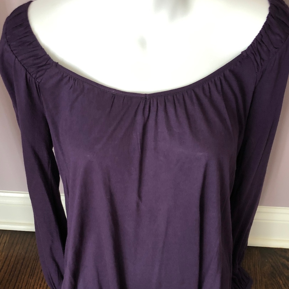 Like New! To The Max Wide Shoulder Grape Blouse, S - Picture 2 of 4